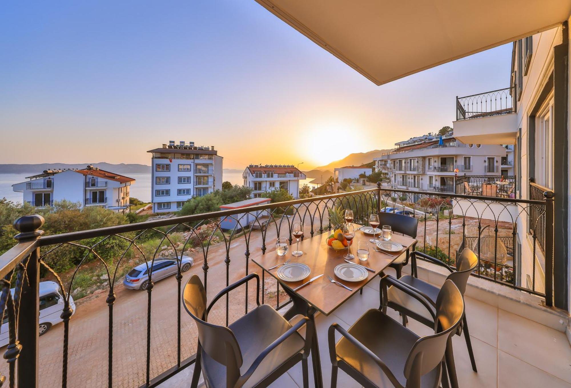 Goekyuezue Suit Apart Kaş Exterior foto